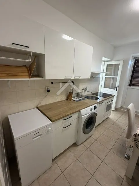 jednosobni stan, odlična lokacija - zadar - slika 7