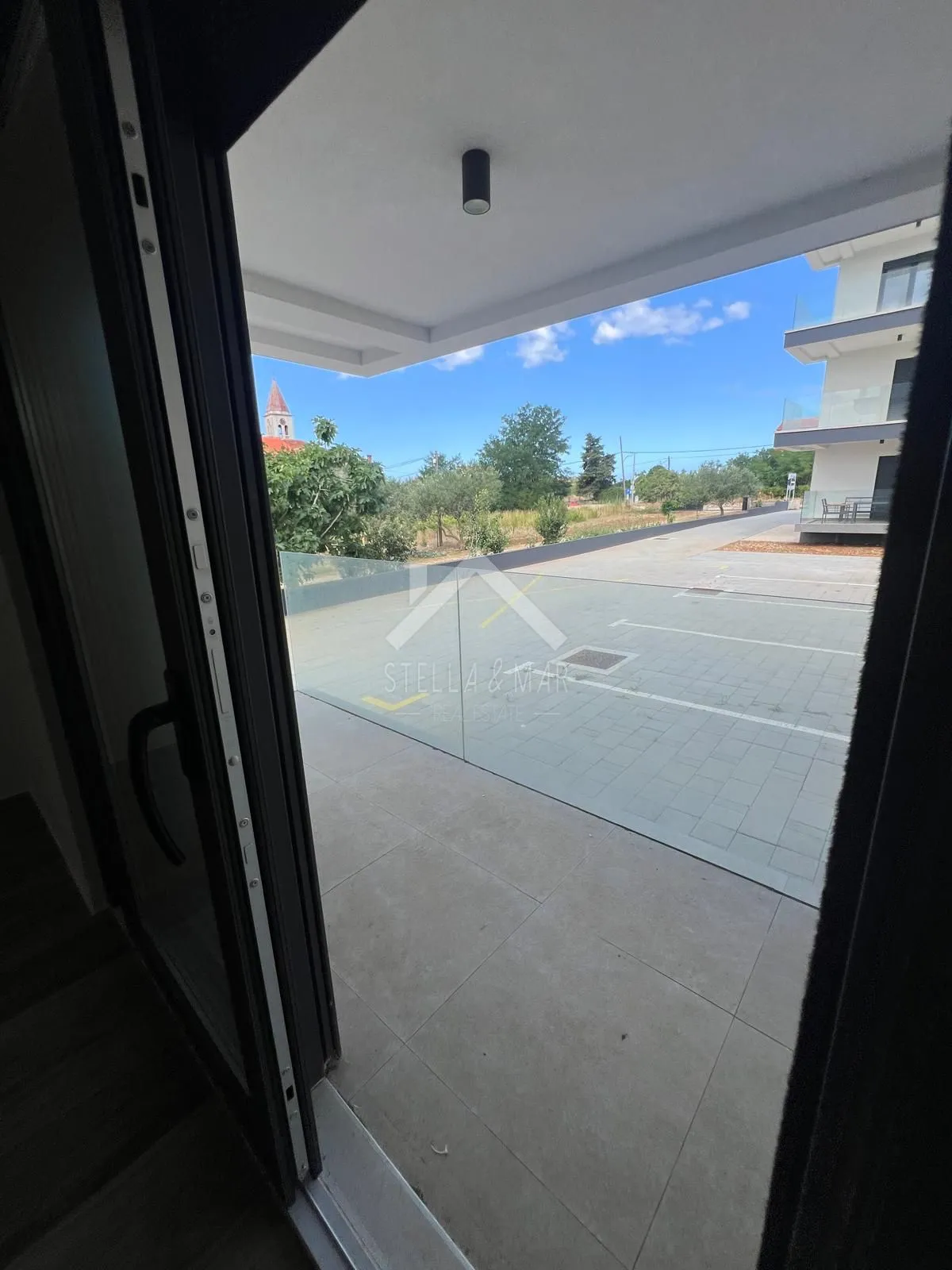 dvosobni apartman sa vrtom - privlaka - slika 5