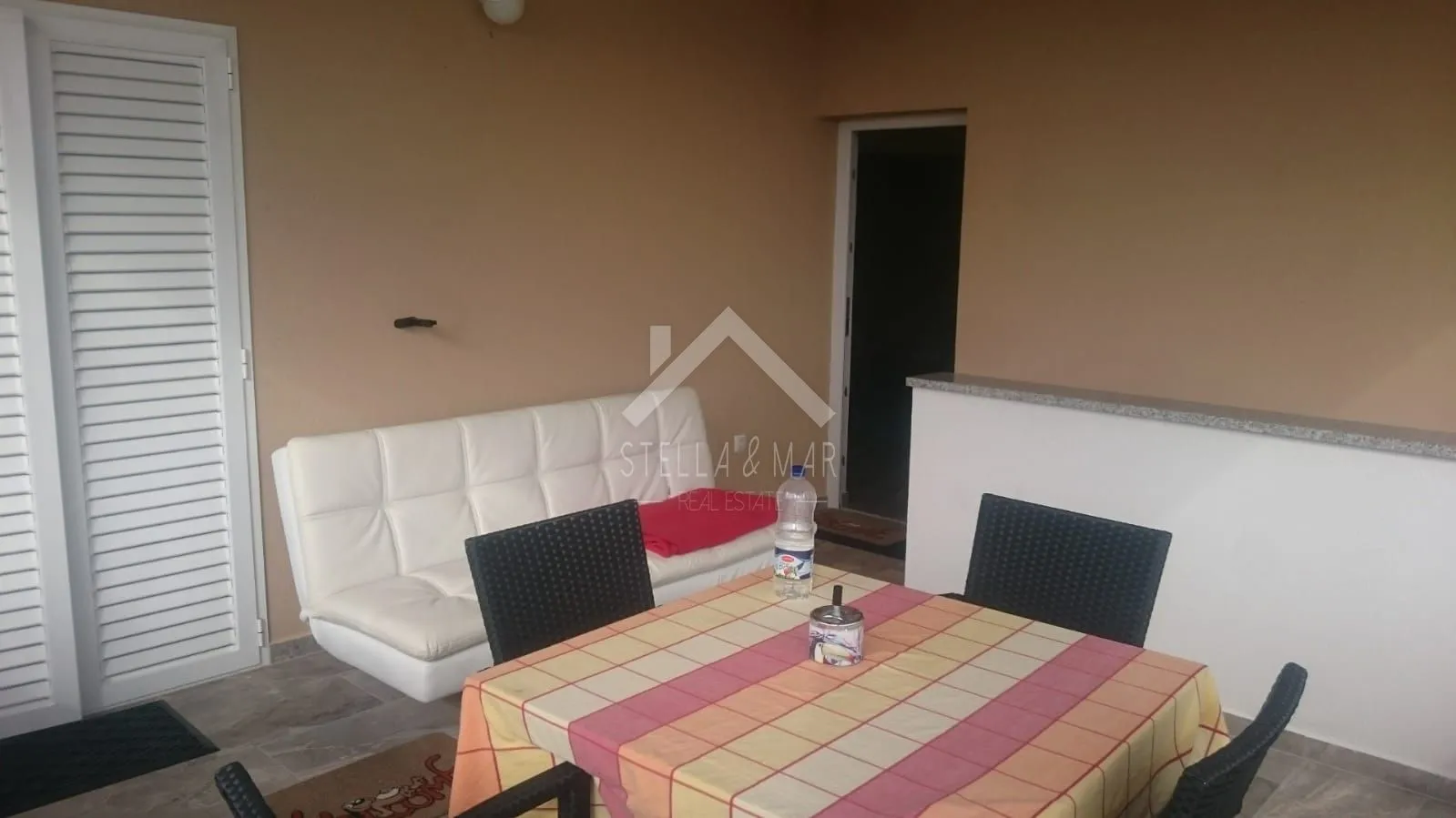 kuća sa tri stana, novogradnja - vir - slika 31