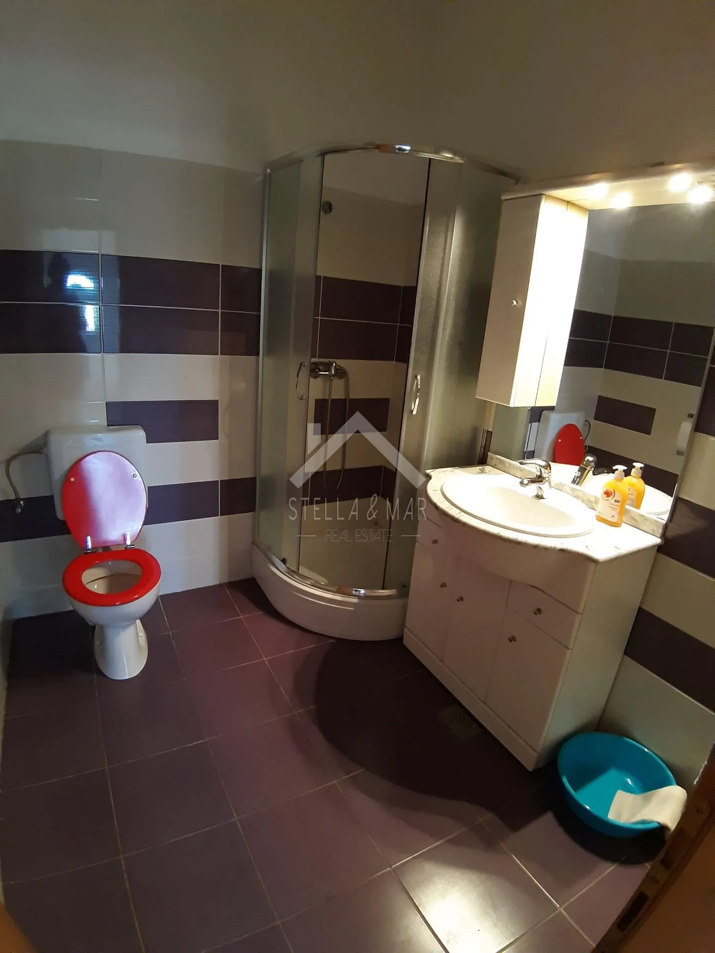 dvosobni apartman, pogled na more - vir - slika 7