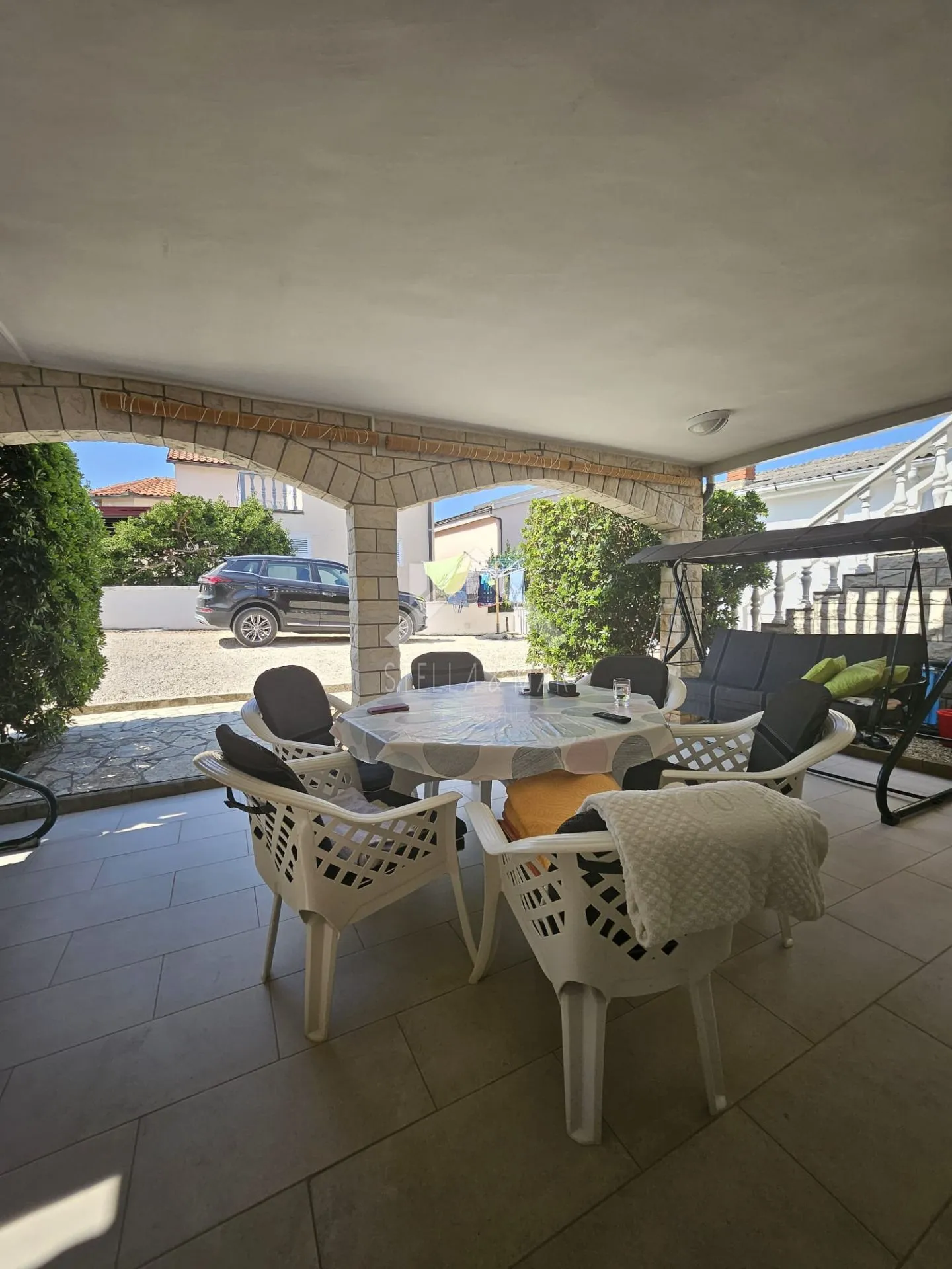 kuća sa 4 apartmana - vir - slika 27
