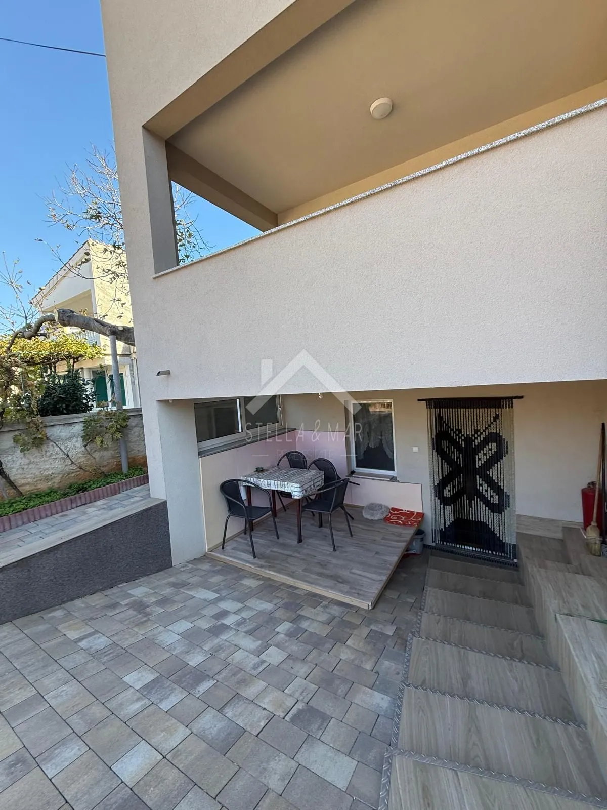 kuća sa 5 apartmana, miran predio - vir - slika 5