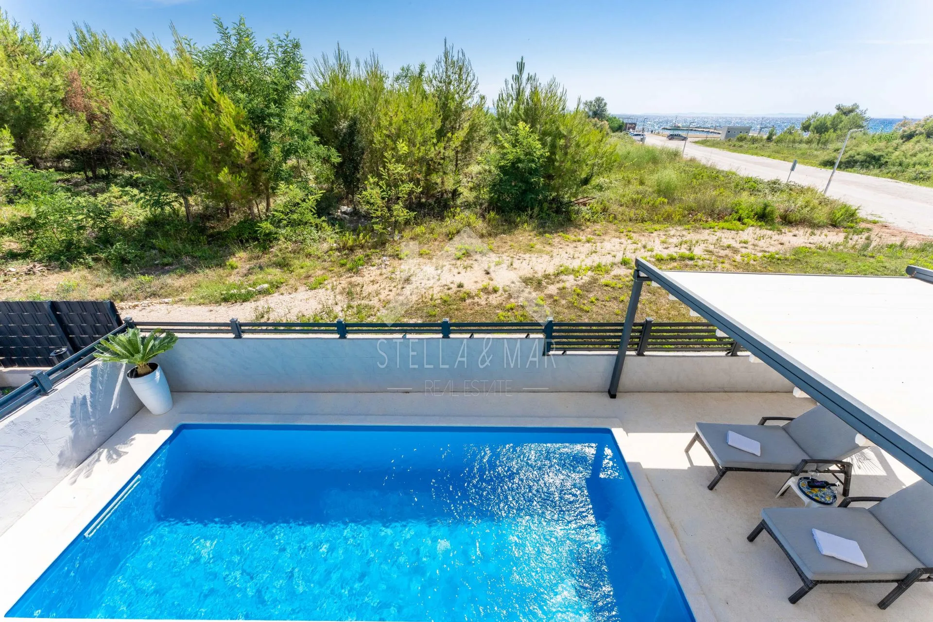 prekrasna villa , prvi red do mora - privlaka - slika 3