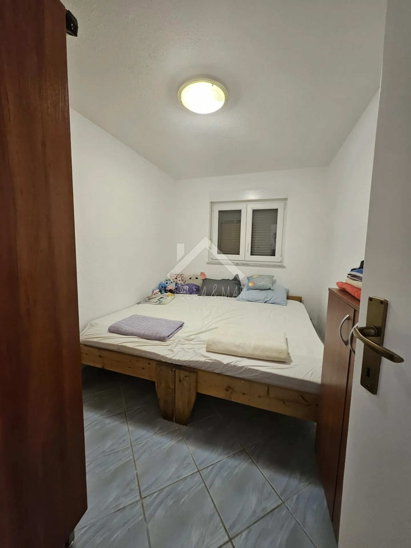 kuća sa 4 apartmana - vir - slika 32