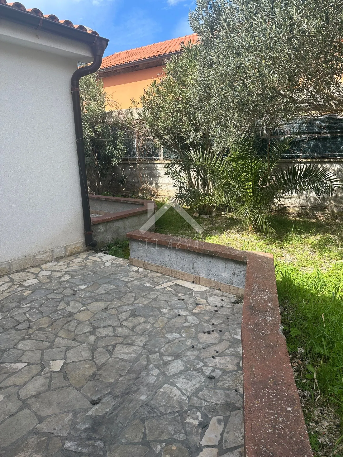prizemnica sa 2 stana, pored plaže - vir - slika 13