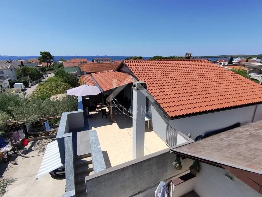 kuća sa 4 apartmana, južna strana - vir - slika 8