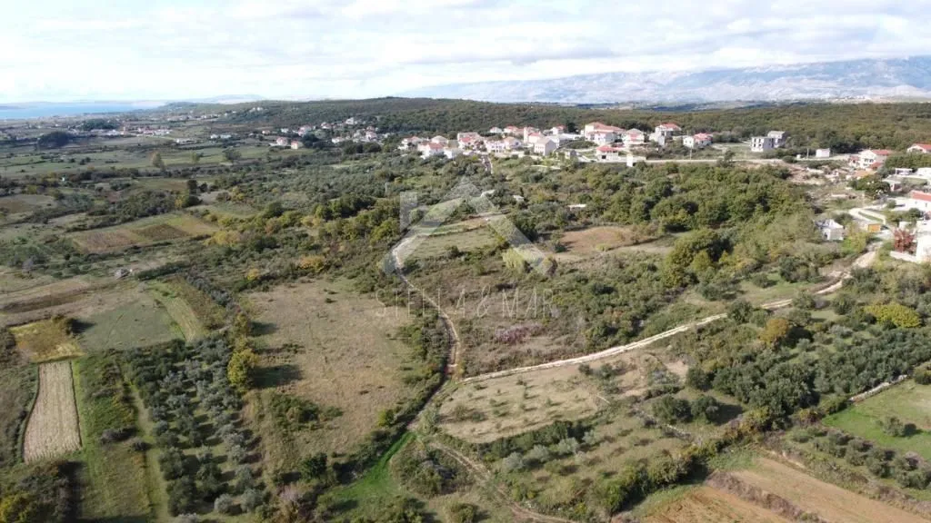 građevinsko zemljište - radovin - slika 3