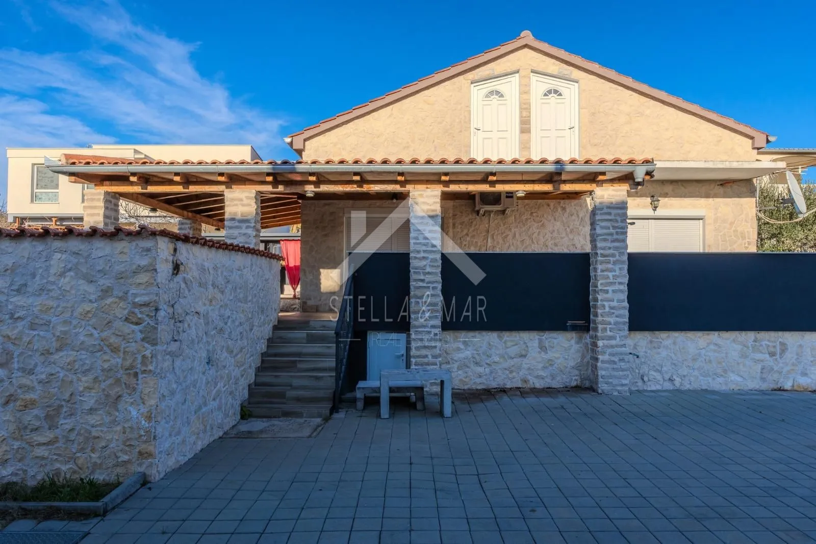 prekrasna villa sa bazenom - posedarje - slika 38