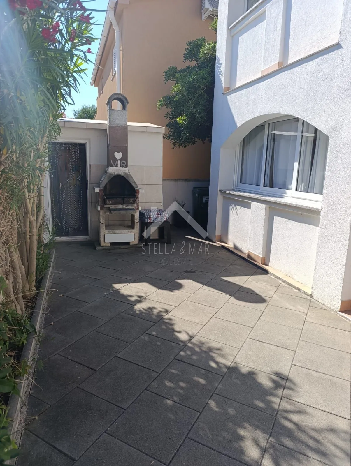 dvosobni apartman - vir - slika 12