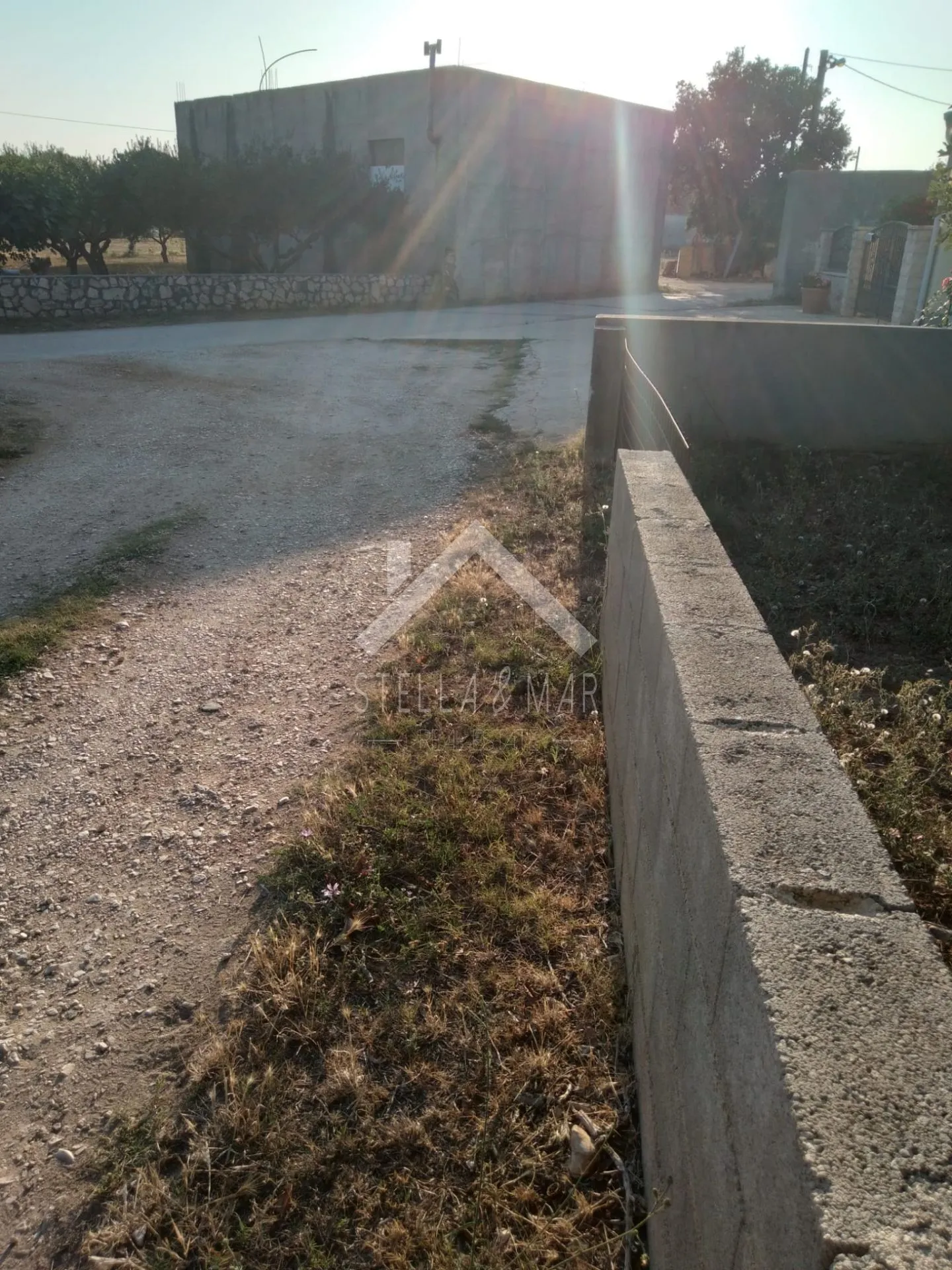 građevinsko zemljište 747m2 - zaton - slika 10