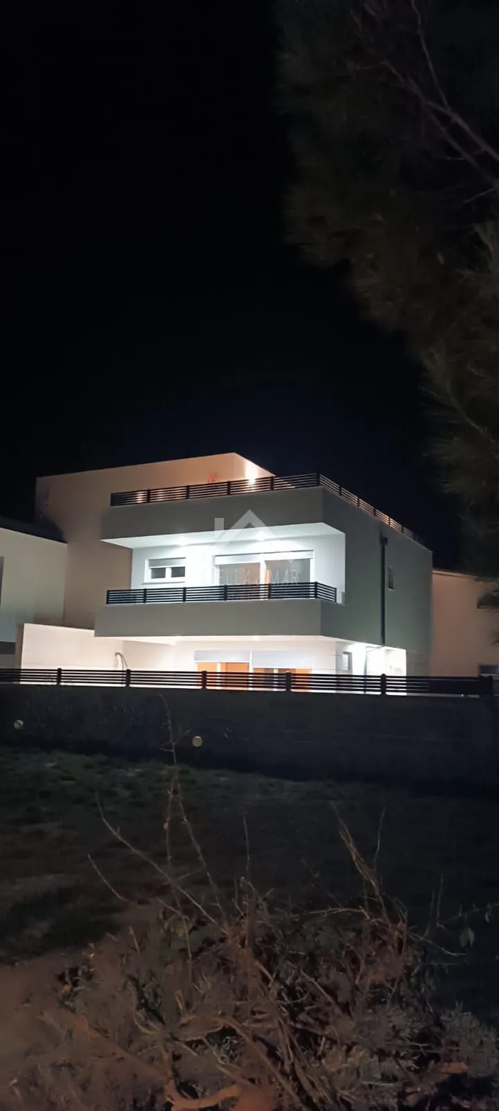 top ponuda dvojna villa sa bazenom - vir - slika 2