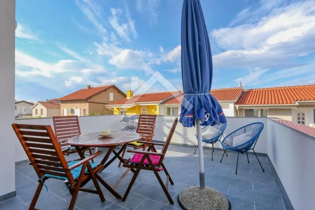 apartmanska kuća, novouređena, pogled na more - vir - slika 40