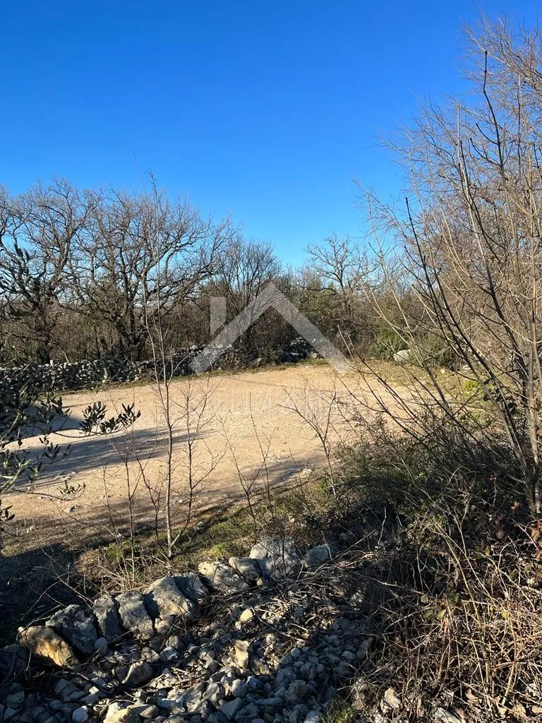 građevinsko zemljište sa pogledom na more 1240m2 - maslenica - slika 2