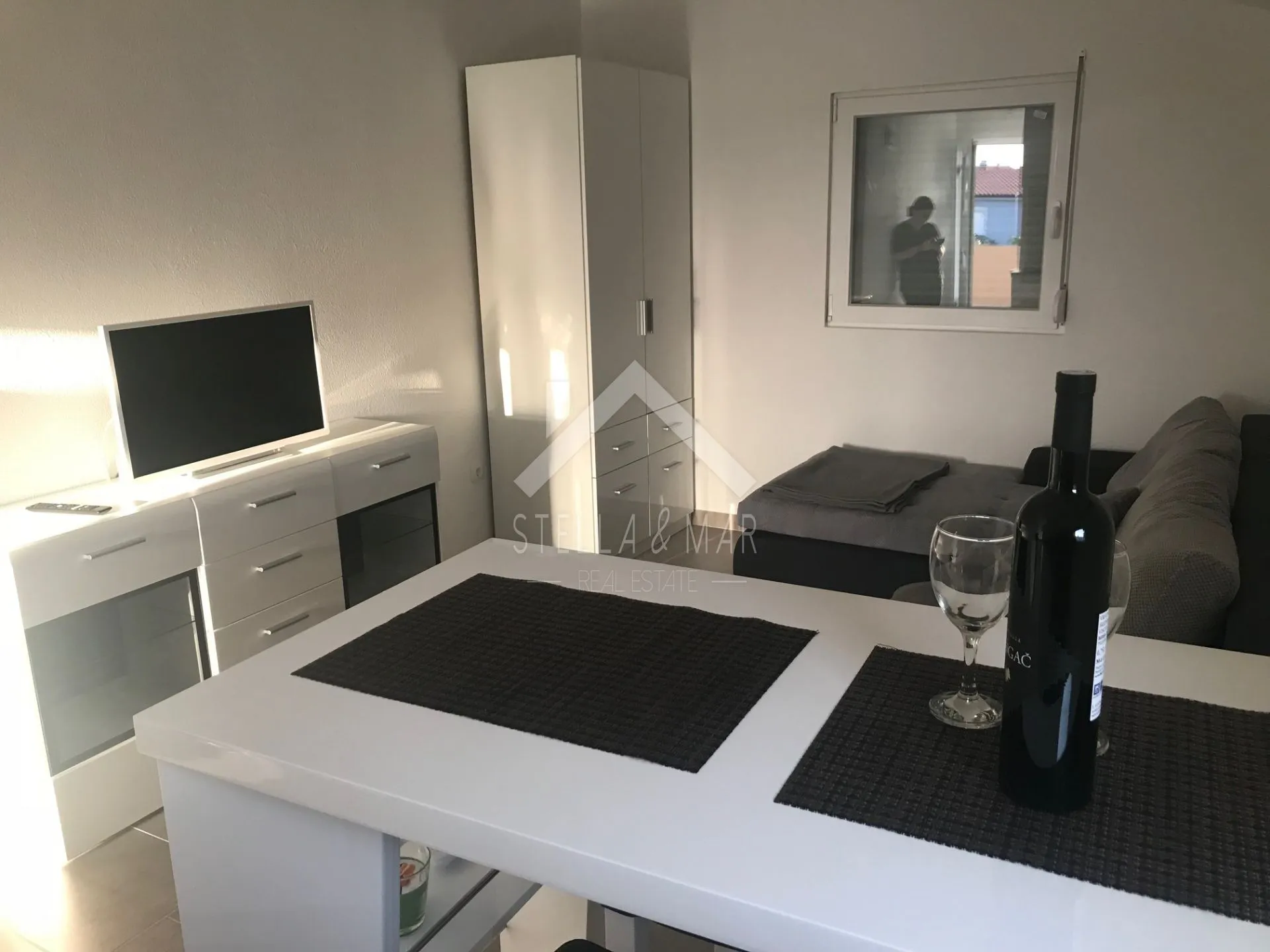 kuća sa 3 apartmana i prostranim dvorištem - vir - slika 17