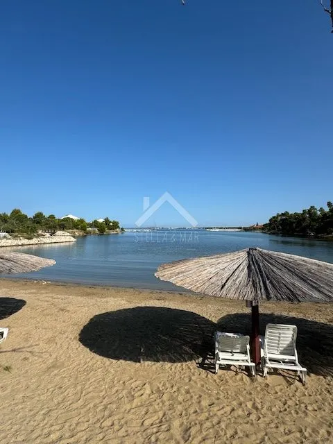 atraktivno zemljište 1. red do mora - zaton, nin - slika 7