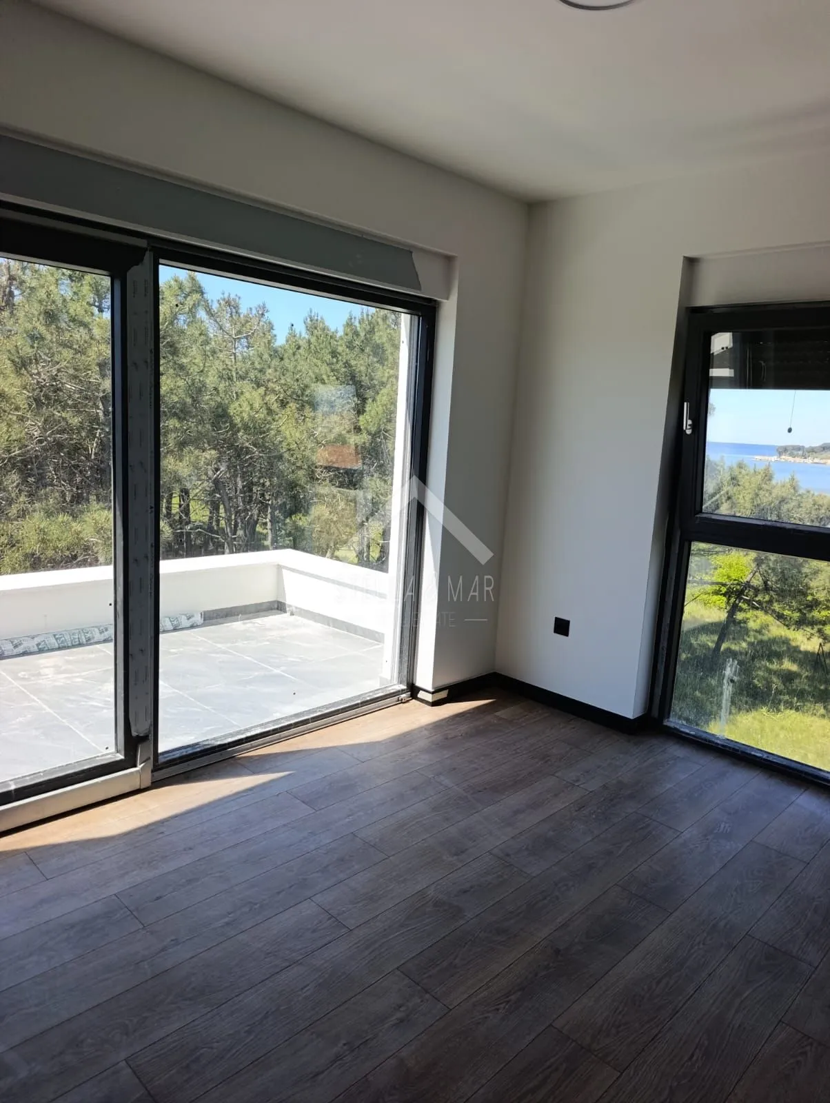 trosobni apartman sa krovnom terasom i bazenom - privlaka - slika 9