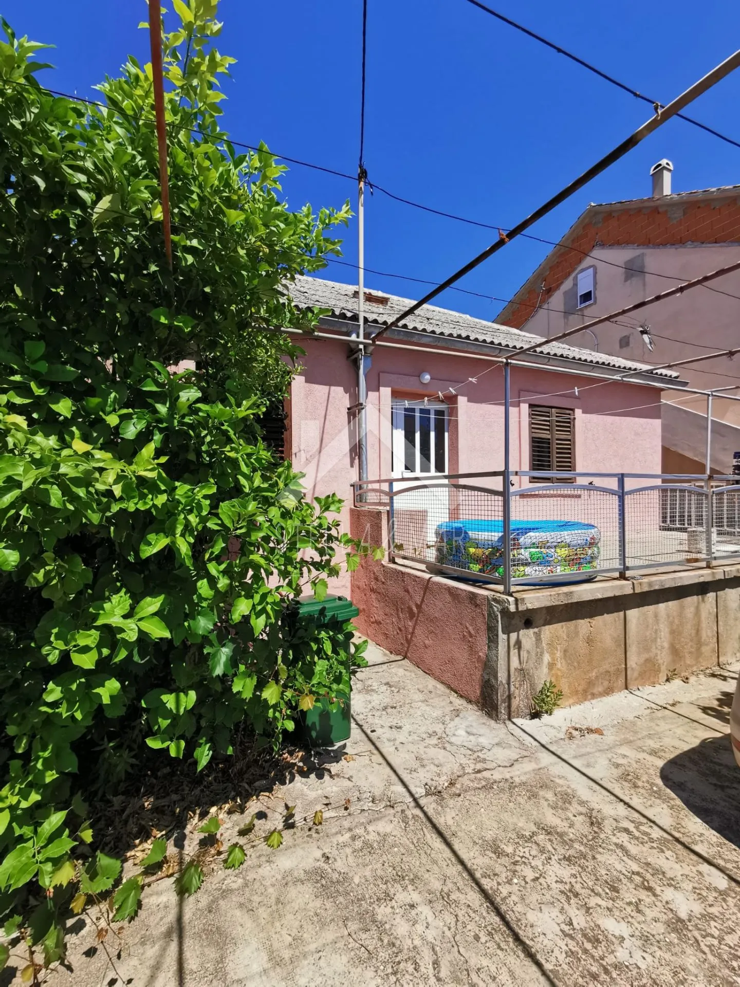 samostojeća kuća, blizina mora - privlaka - slika 2