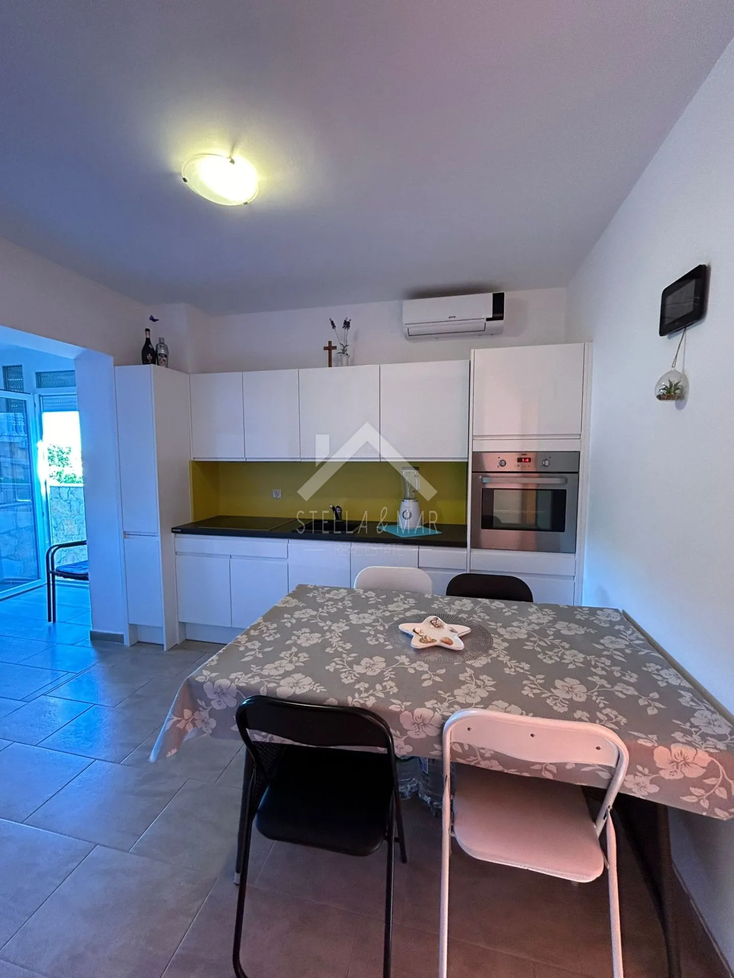 dvosobni apartman sa vrtom - vir - slika 9