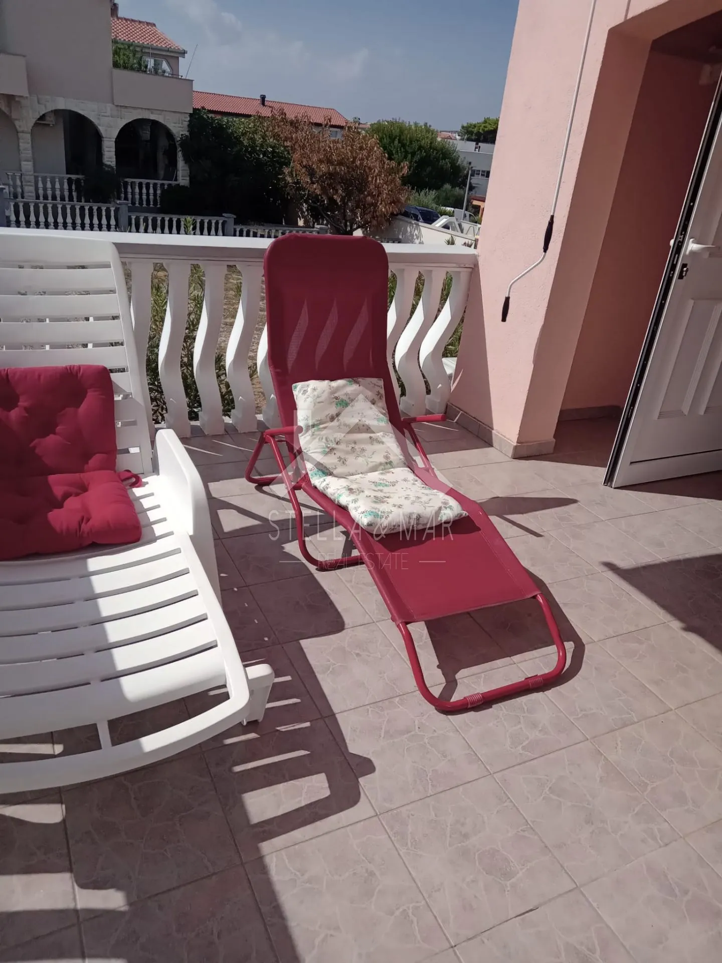 kuća sa 4 apartmana , pogled na more - vir - slika 12