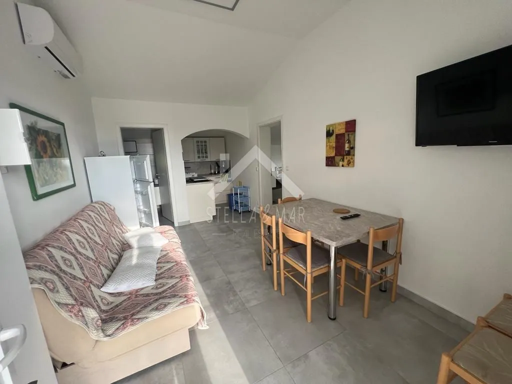 kuća sa 4 apartmana sa pogledom na more - vir - slika 51