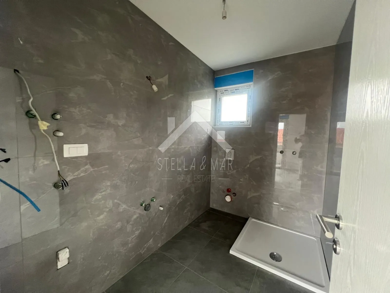 trosoban apartman sa predivnim pogledom na more - vir - slika 13