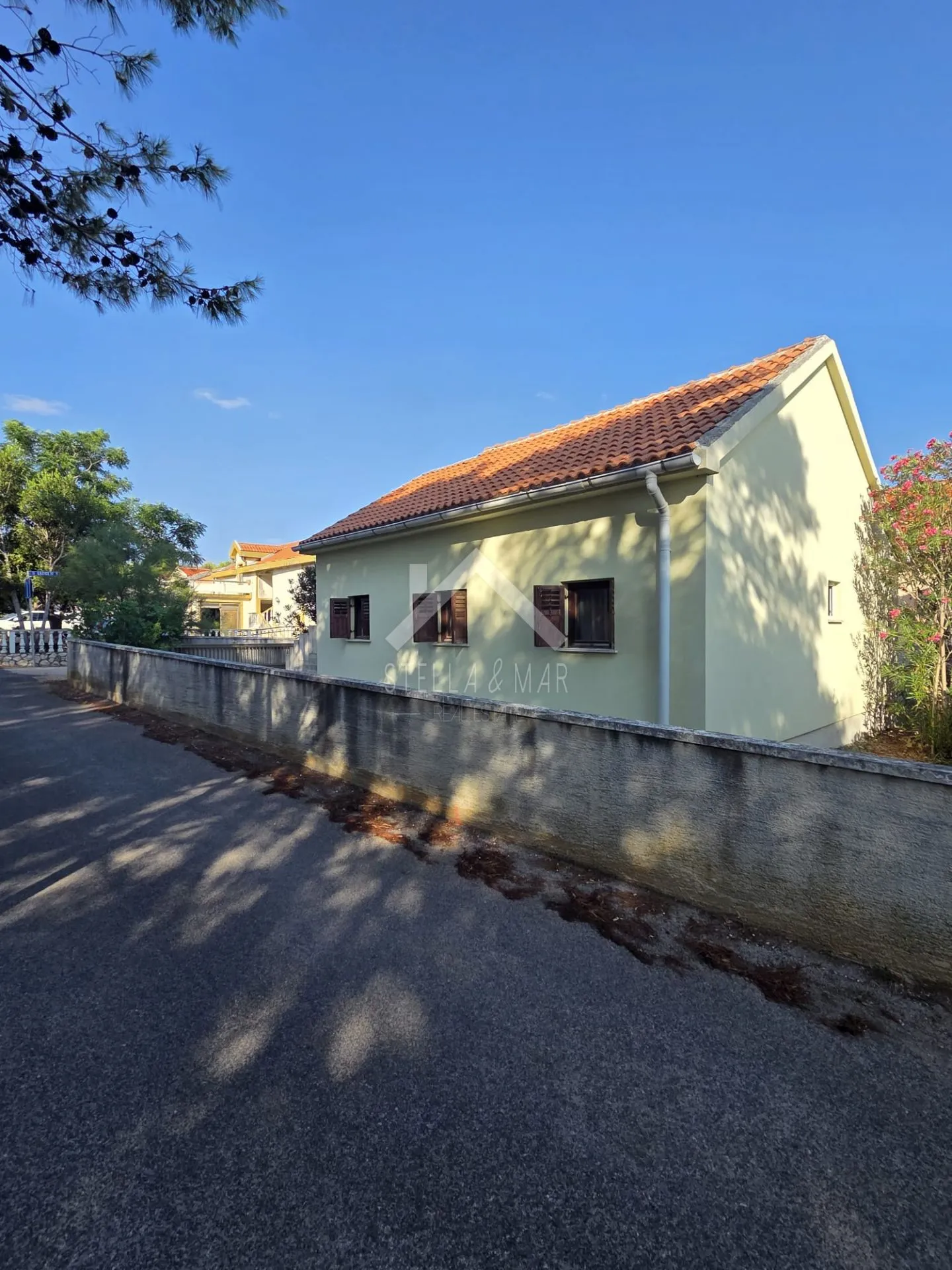 samostojeća kuća, katnica, na mirnoj lokaciji - vir, lozice - slika 7