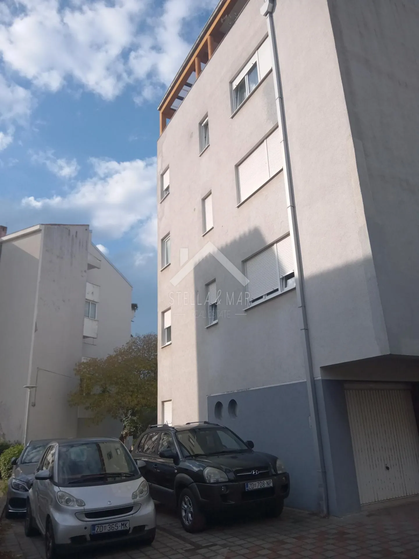 stan sa tri spavaće sobe, namješten, pogled - petrići, zadar - slika 25