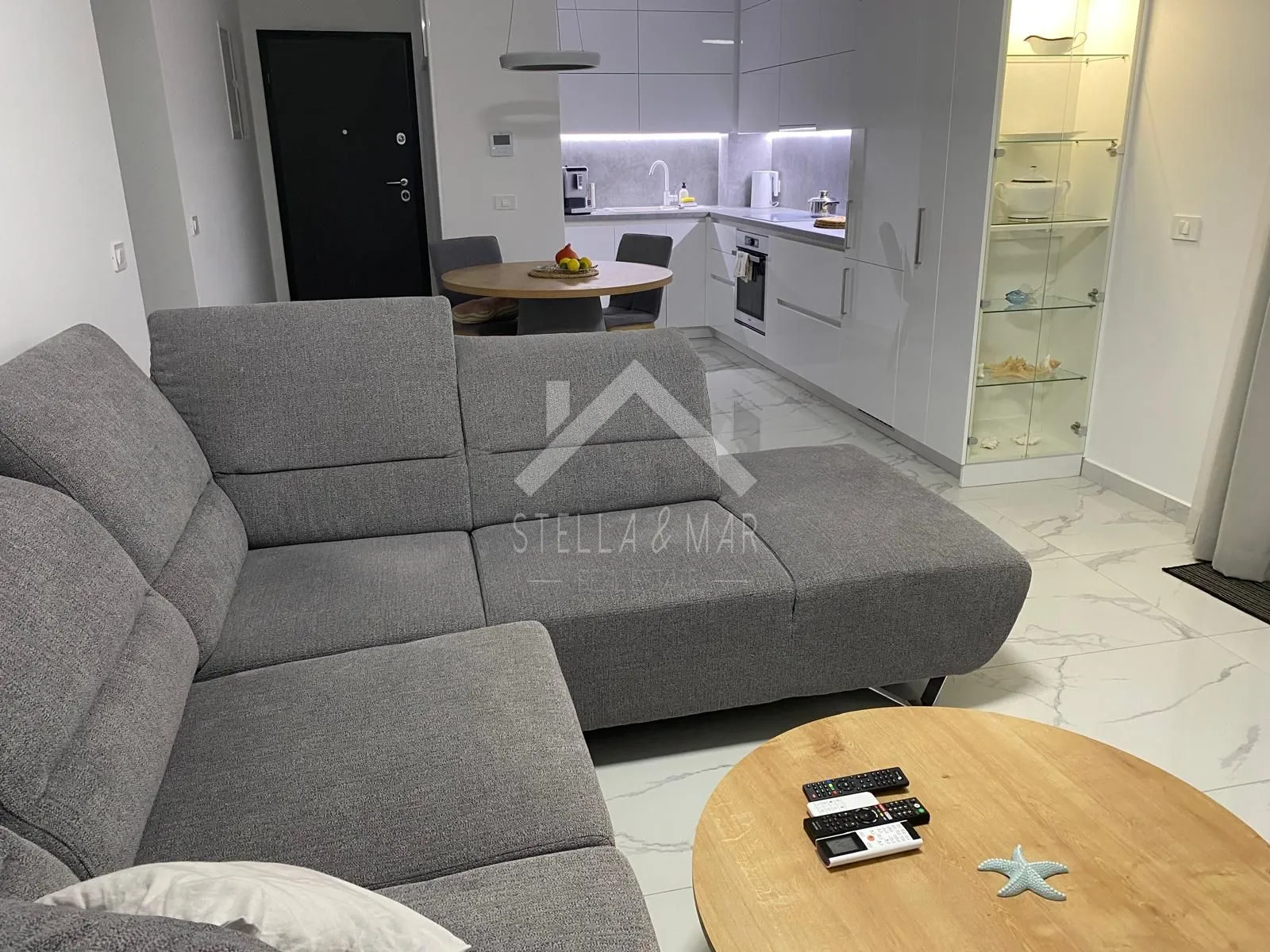 moderan dvosobni apartman sa vrtom - privlaka - slika 11