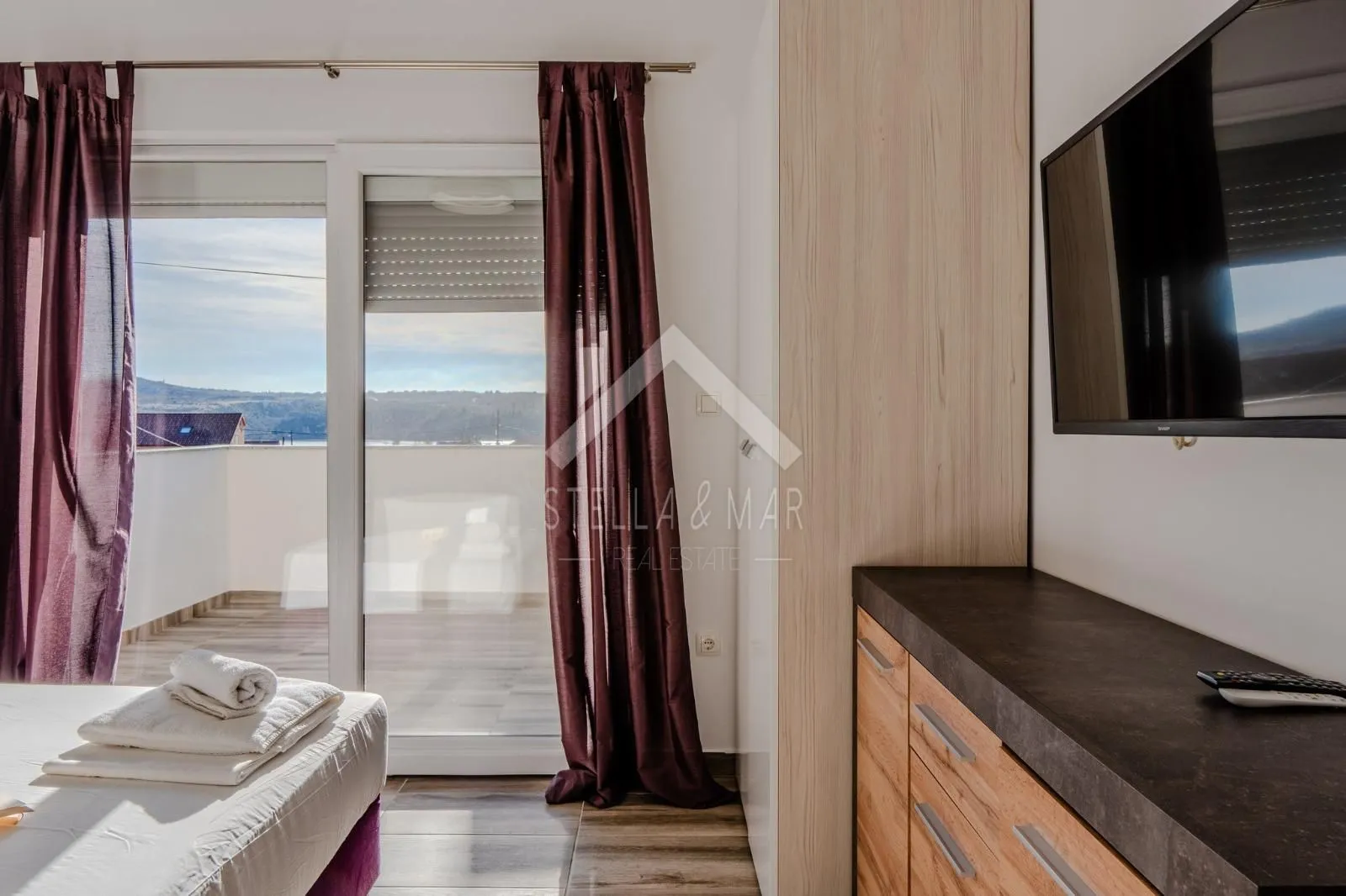 prekrasna villa sa bazenom - posedarje - slika 26