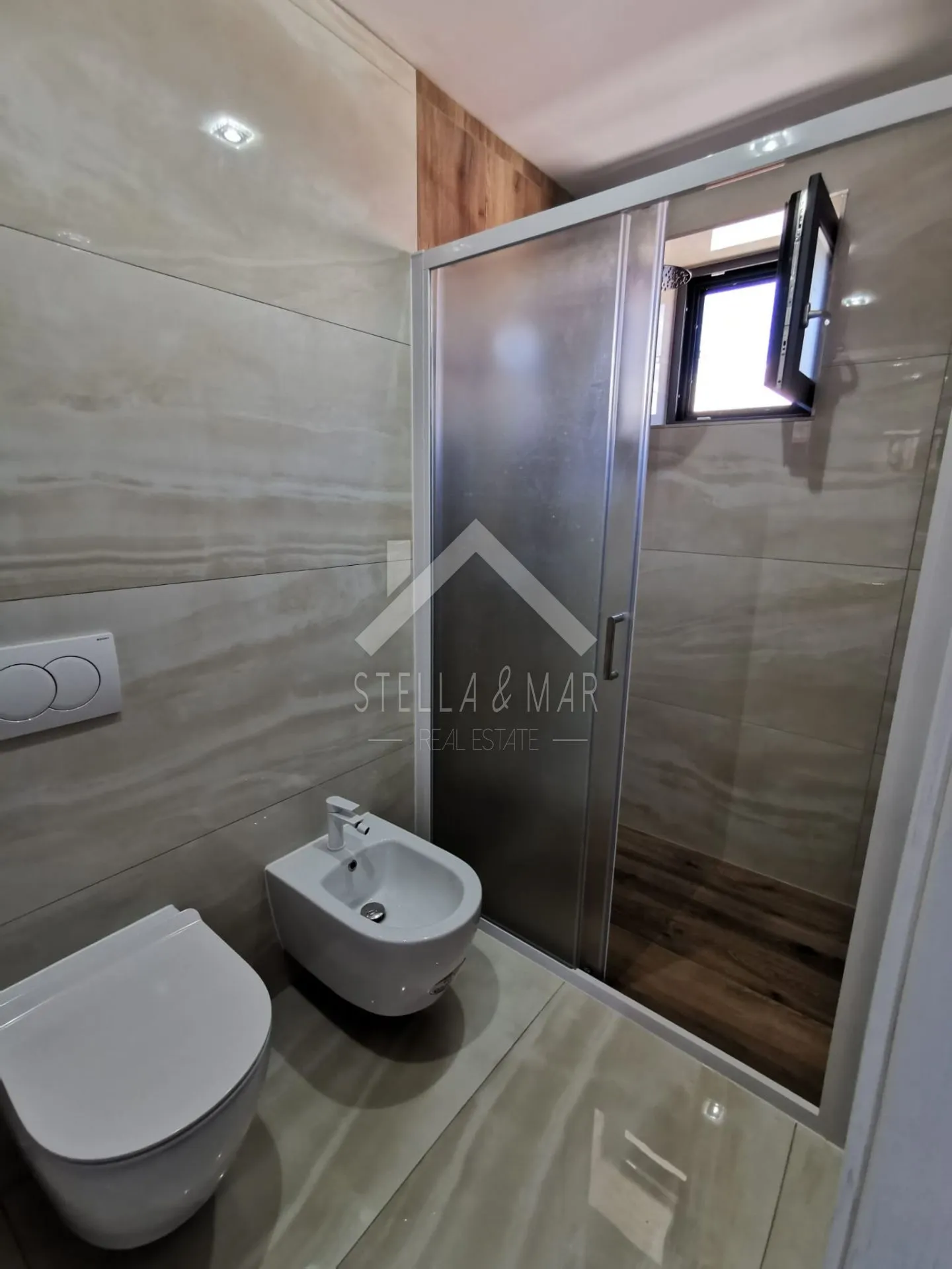 luksuzna villa sa bazenom u centru - vir - slika 32