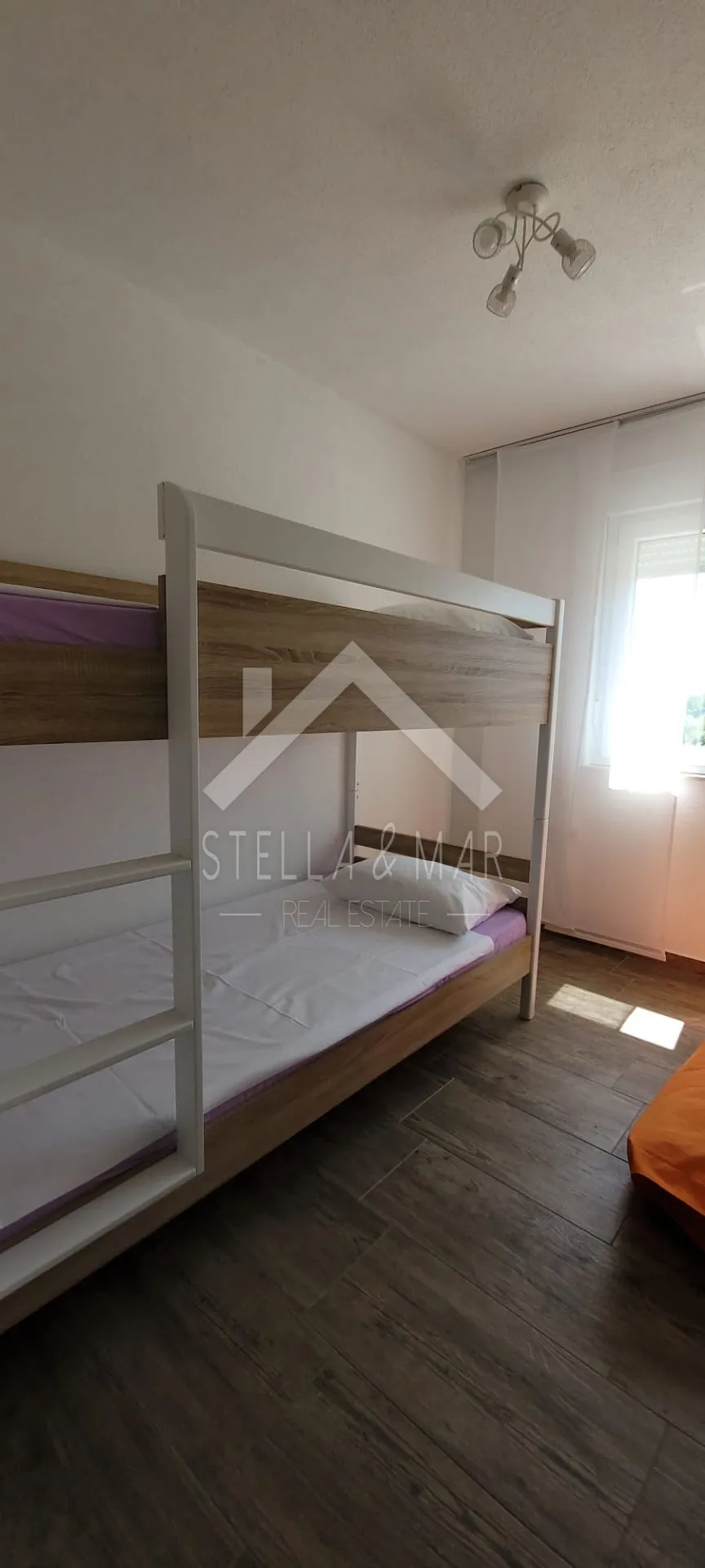 kuća sa 5 apartmana sa pogledom na more - vir - slika 24