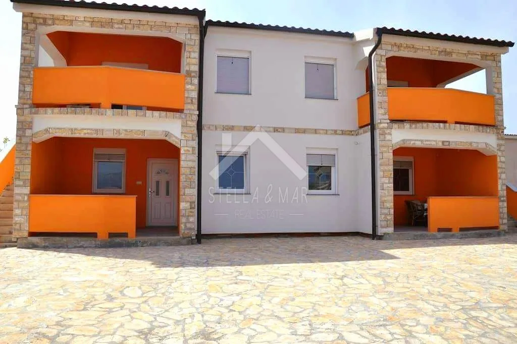 dvosobni apartman, pogled na more - vir - slika 8