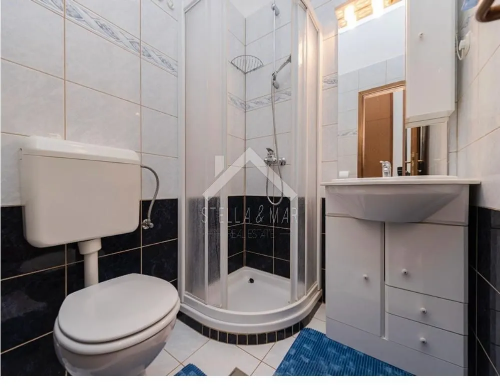 apartmanska kuća, bazen, centar, dvije garaže top ponuda - privlaka - slika 12