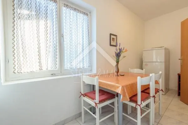 apartmanska kuća, velika okućnica 80m do mora - privlaka - slika 31