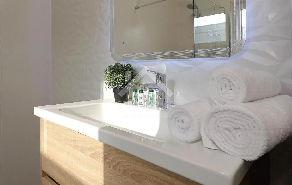 predivna villa sa bazenom i jacuzzijem - zaton, nin - slika 28
