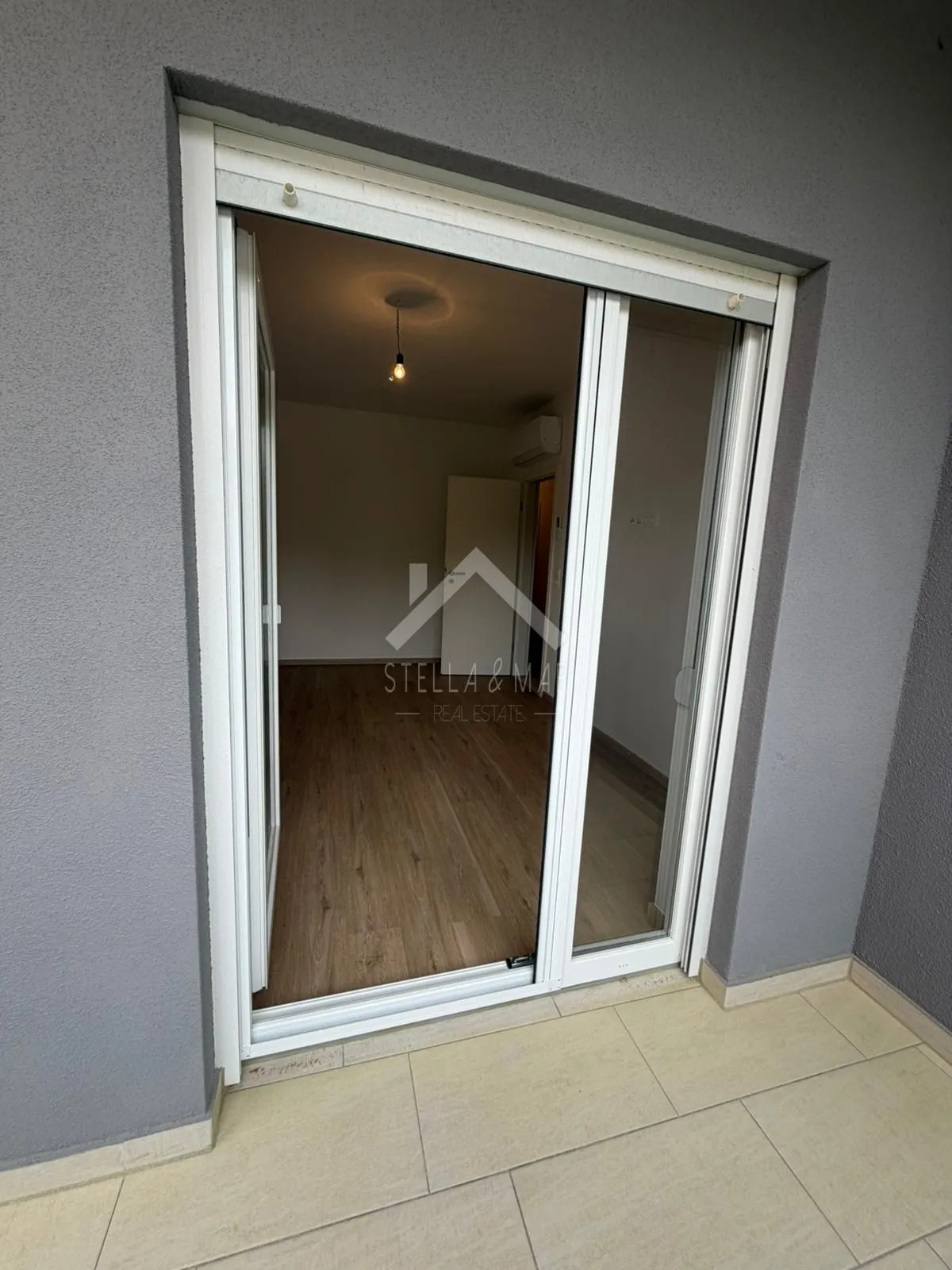 dvosobni apartman sa krovnom terasom, pogled - vir - slika 12