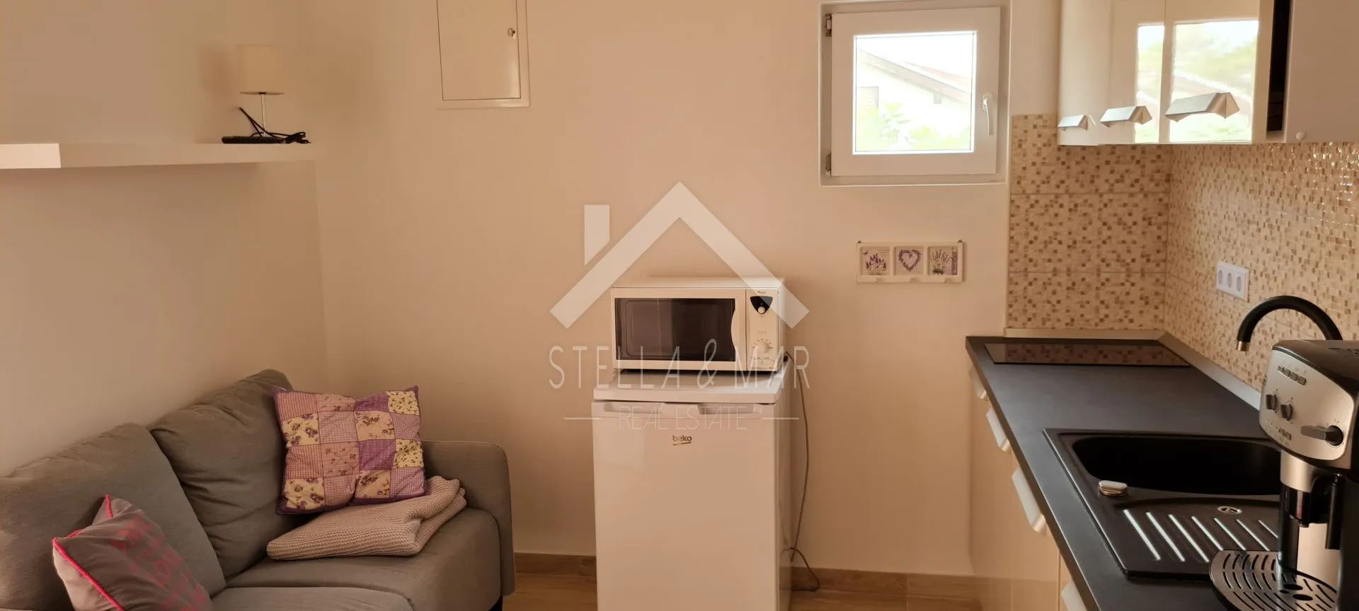 kuća sa 4 apartmana, južna strana - vir - slika 22