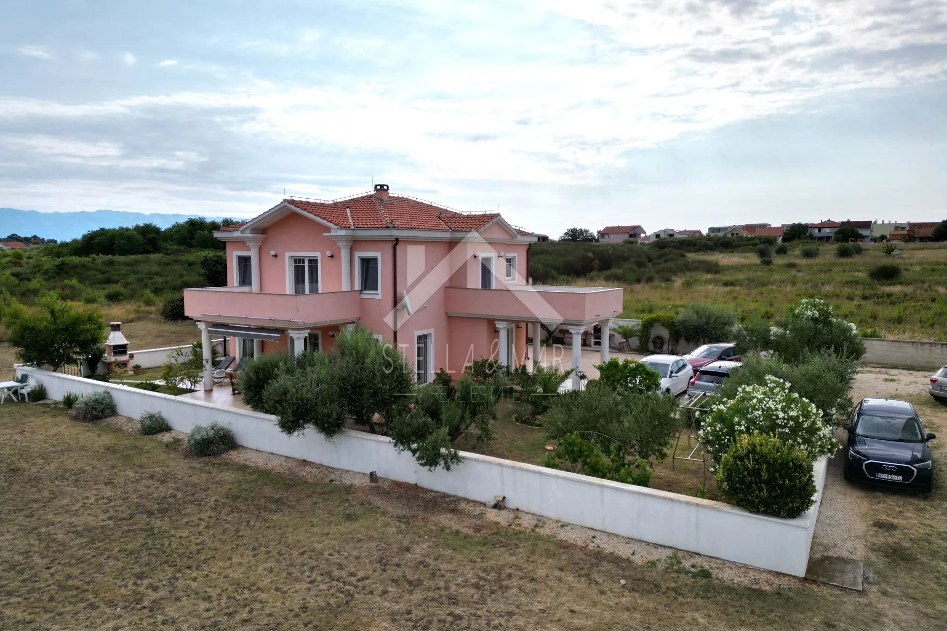 komforna kuća jedinstvenog stila sa pogledom - privlaka - slika 49