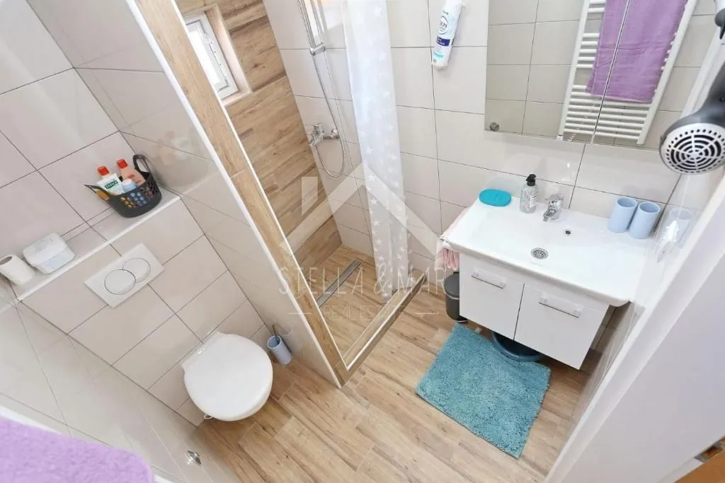 apartmanska kuća, novouređena, pogled na more - vir - slika 29