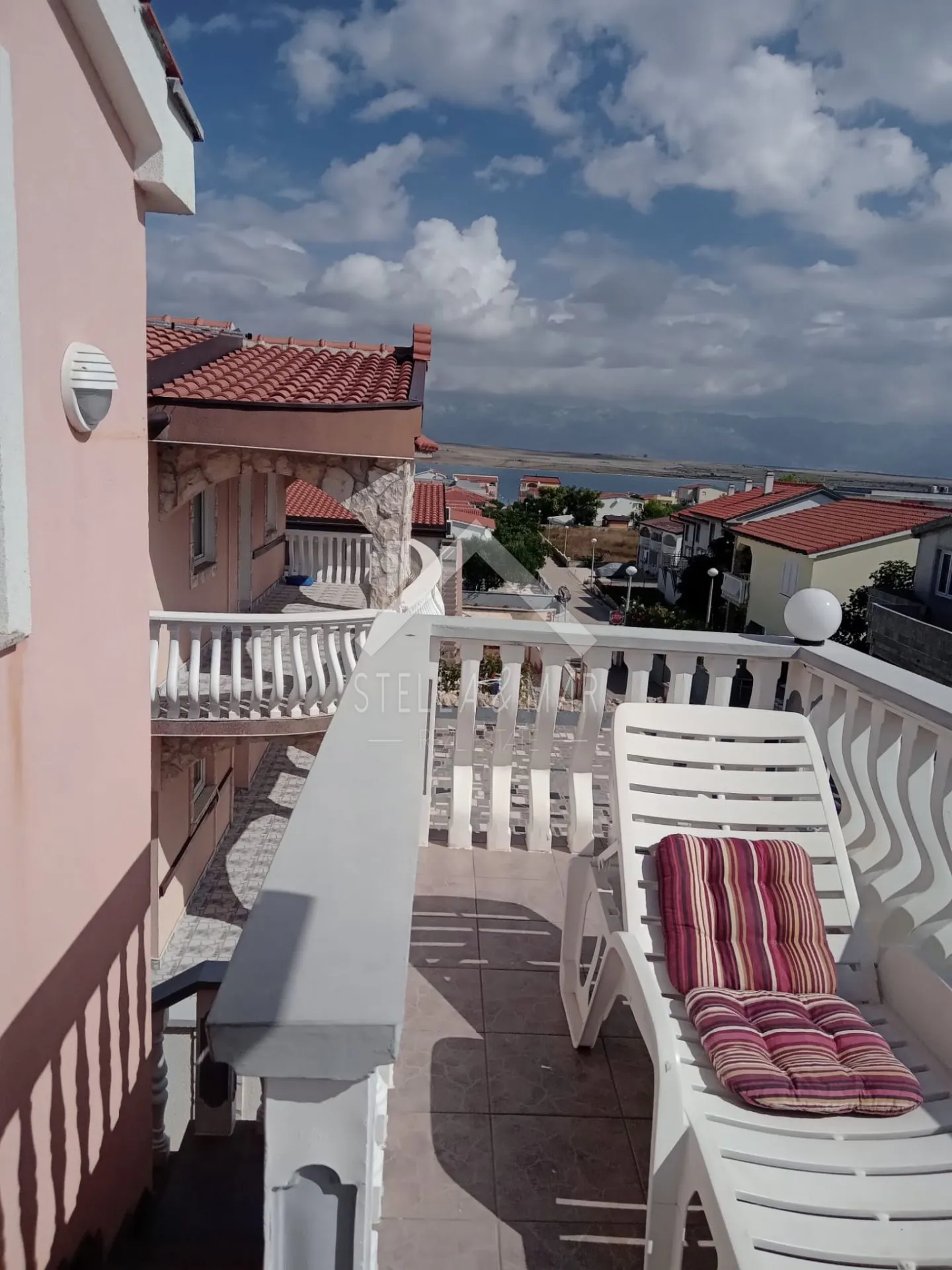 kuća sa 4 apartmana , pogled na more - vir - slika 10