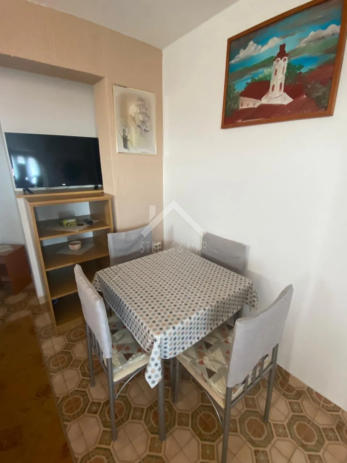 kuća sa 4 apartmana, južna strana - vir - slika 19