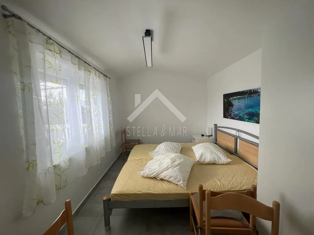 kuća sa 4 apartmana sa pogledom na more - vir - slika 43