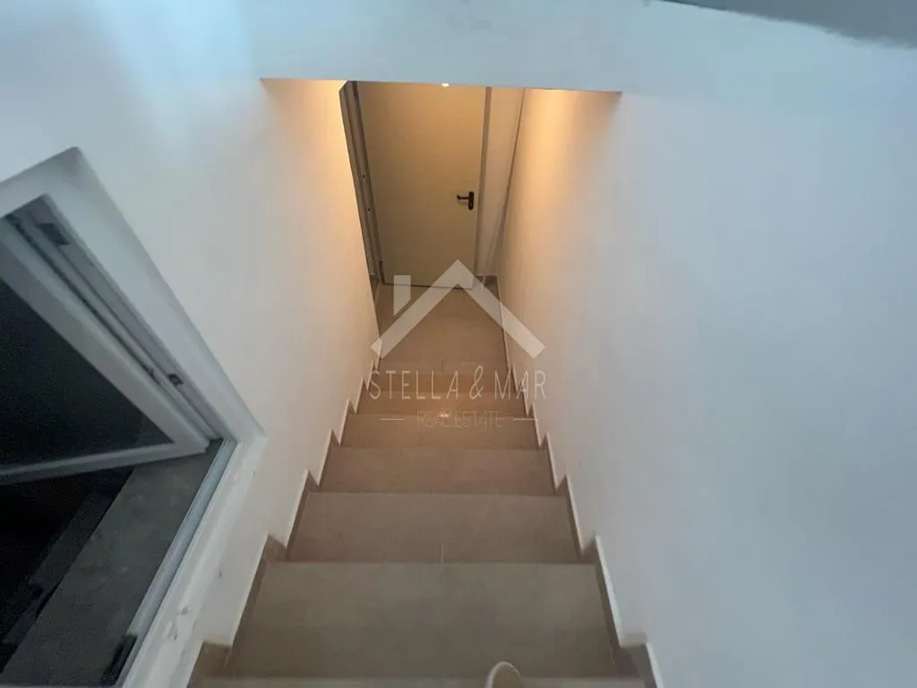 kuća sa 4 apartmana sa pogledom na more - vir - slika 54