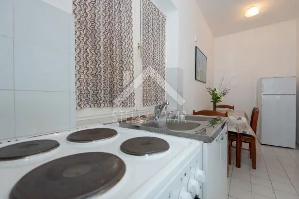 apartmanska kuća, velika okućnica 80m do mora - privlaka - slika 36