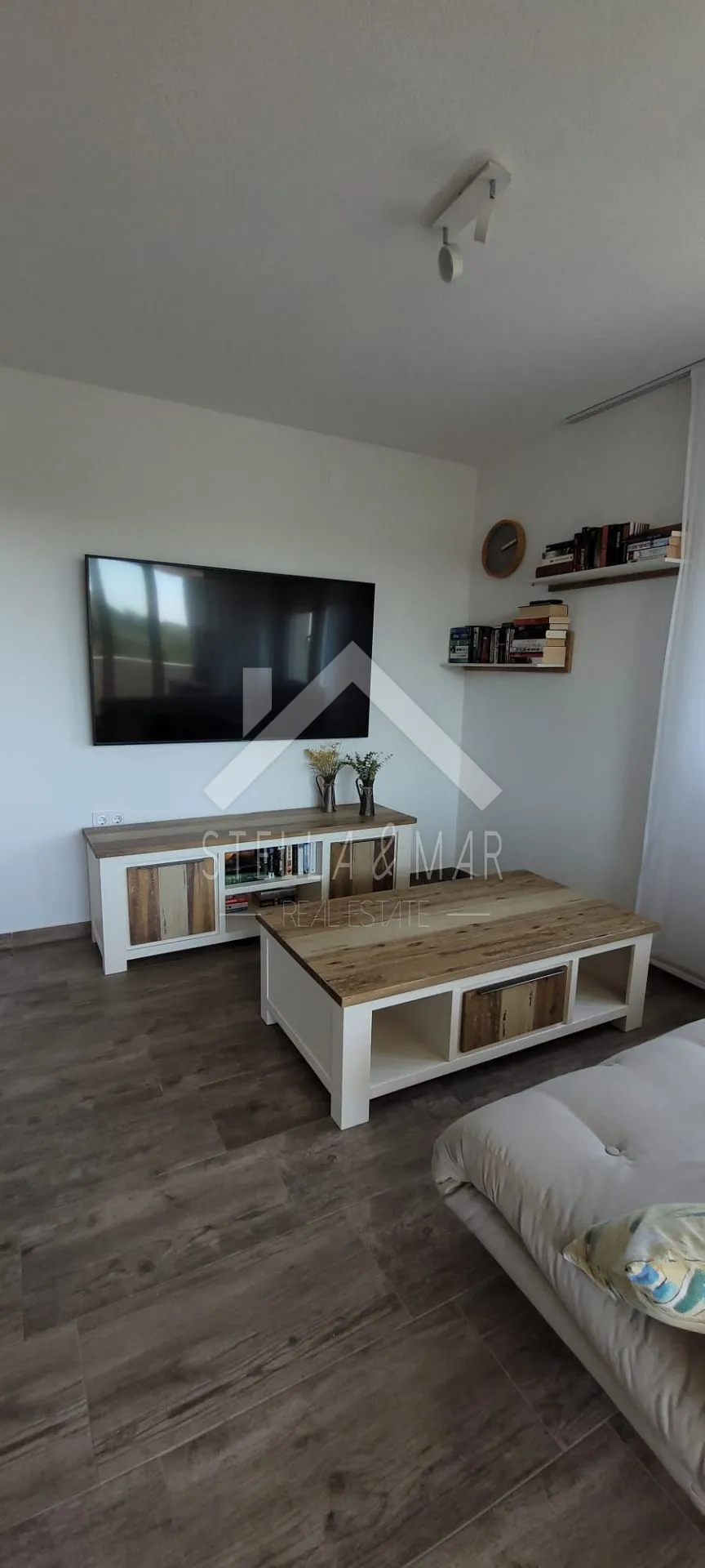 kuća sa 5 apartmana sa pogledom na more - vir - slika 22