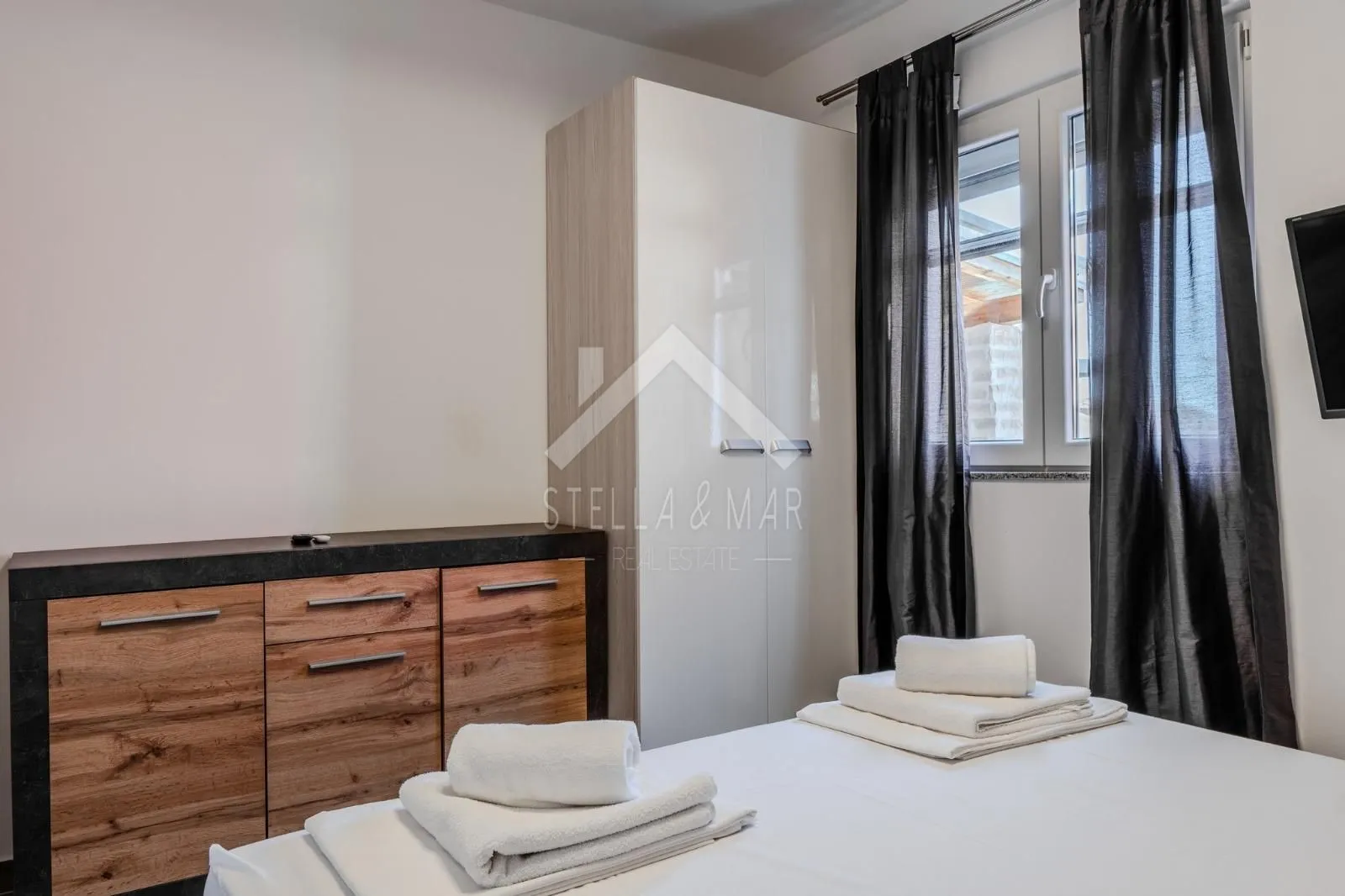 prekrasna villa sa bazenom - posedarje - slika 25