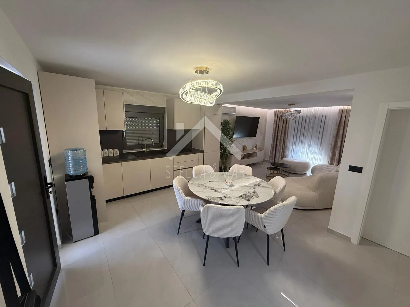moderni dvosobni apartman sa bazenom - vir - slika 11