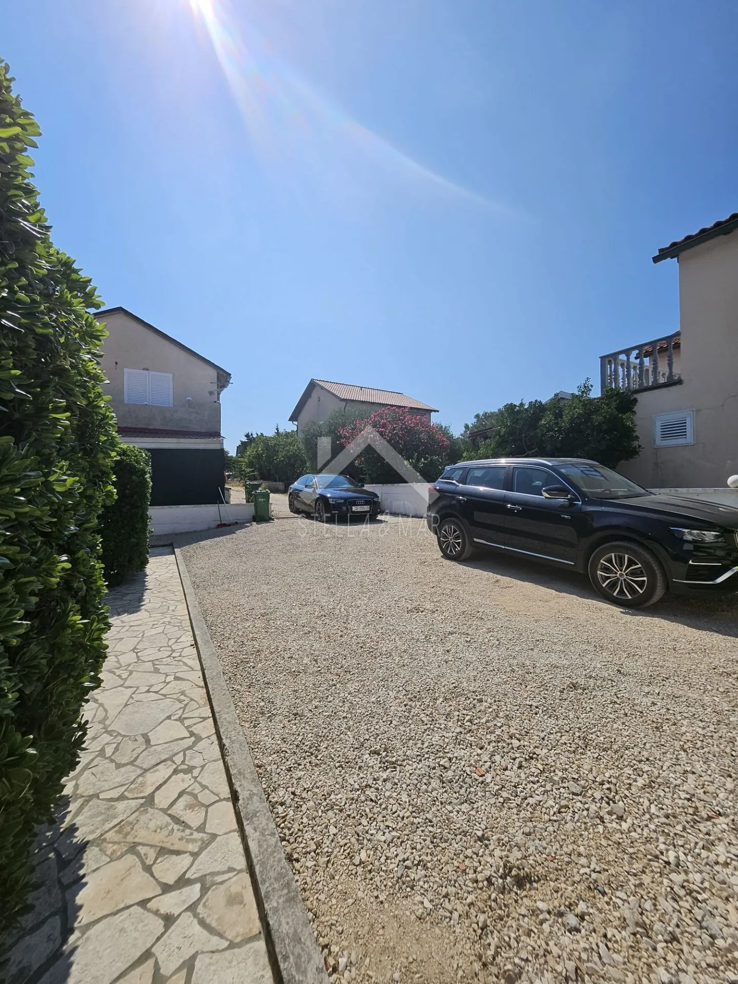 kuća sa 4 apartmana - vir - slika 41