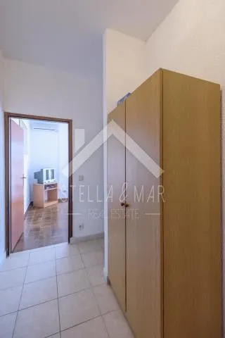 apartmanska kuća, velika okućnica 80m do mora - privlaka - slika 35