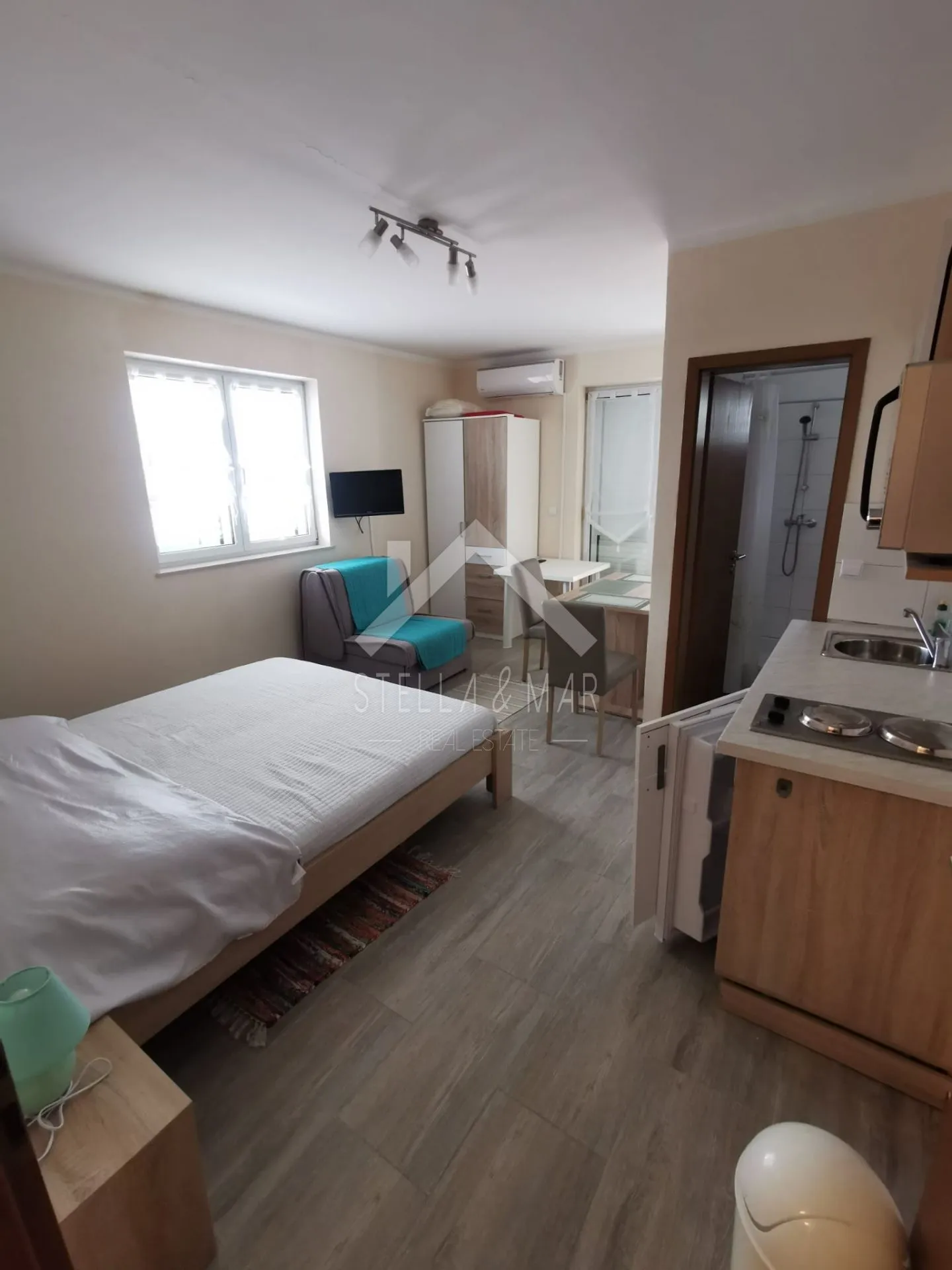 kuća sa 5 apartmana, garaža, podrum - vir, centar - slika 32